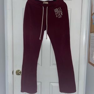 hollister | maroon sweatpants
